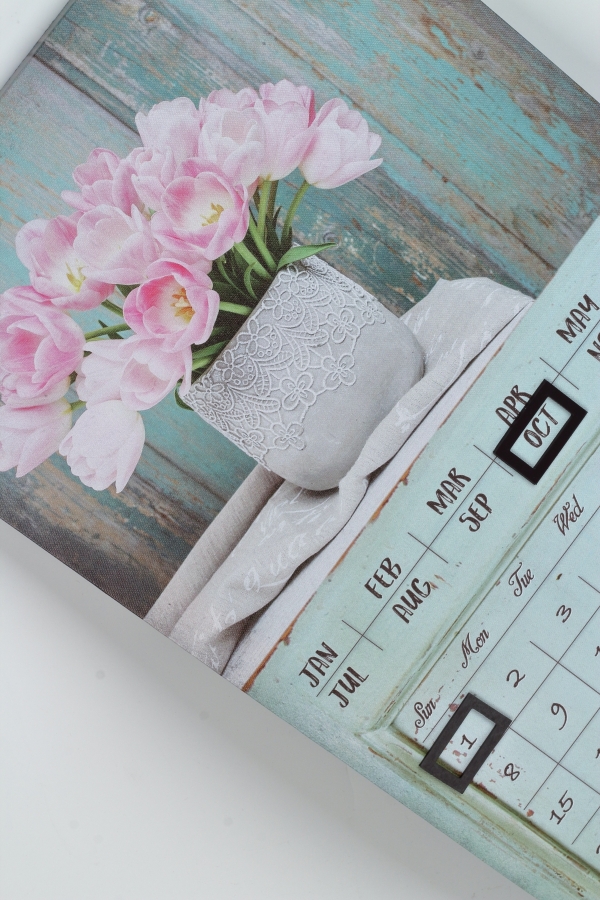 Nástěnný kalendář s magnety 30 x 50 x 1,8 cm růžové tulipány na mentolové