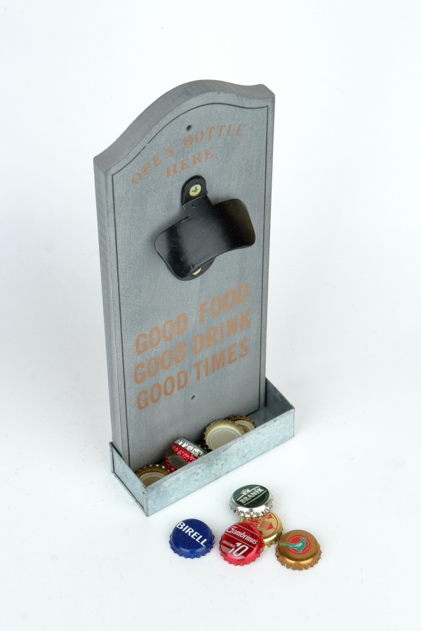 Nástenný otvárač na pivo 30cm