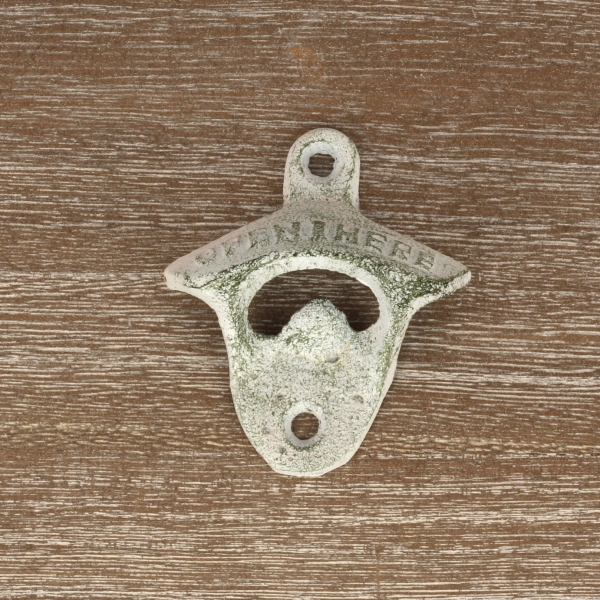 Nástenný otvárač na pivo liatina biely 8x7cm