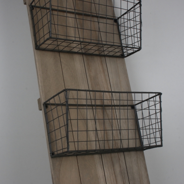 Nástenný stojan na noviny 32x87x14cm