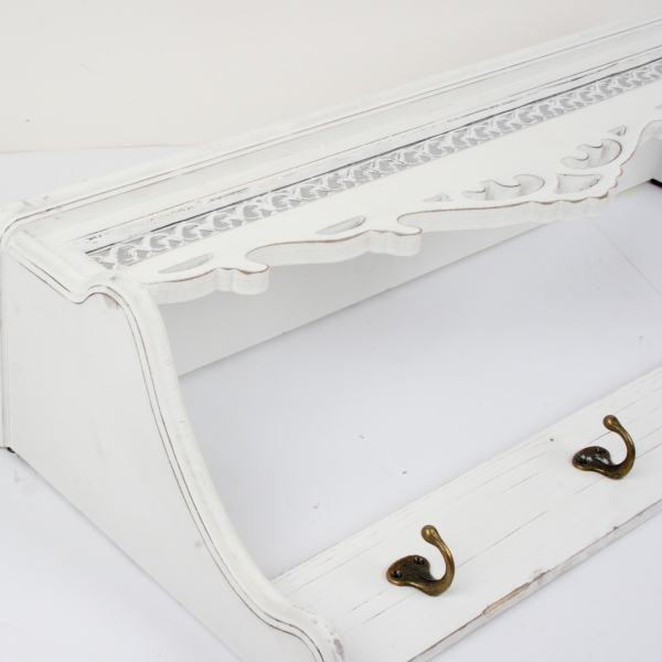 Nástenný vešiak drevený s policou biely 76x18x32cm