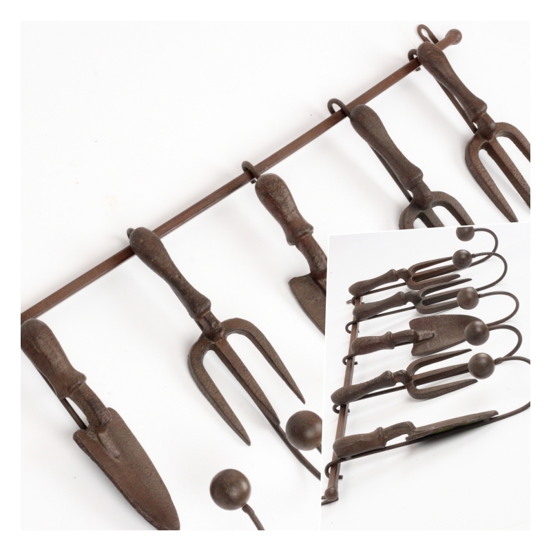 Nástenný vešiak na záhradu 62cm