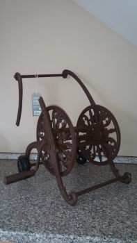 Navijak na hadicu liatinový 38x50x27cm dek3861