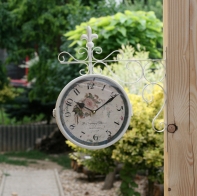 Obojstranné hodiny kovové biele 25cm