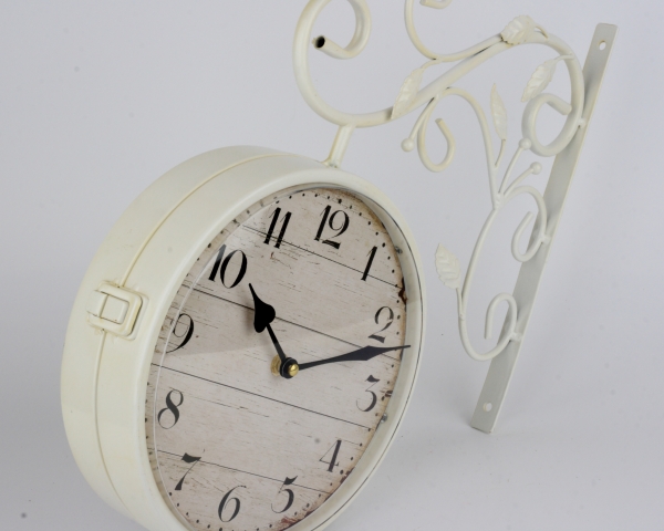 Obojstranné hodiny s arabskými číslicami bielej 36x39x7cm