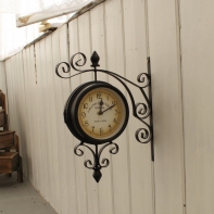 Obojstranné retro staničnej hodiny New York 