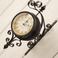 Obojstranné retro staničnej hodiny New York 