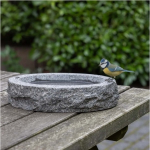 Originálne žulové pítko do záhrady 30 x 6 x 20 cm