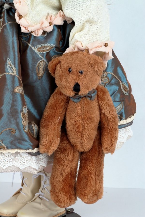 Bábika porcelánová Ofélia 68cm