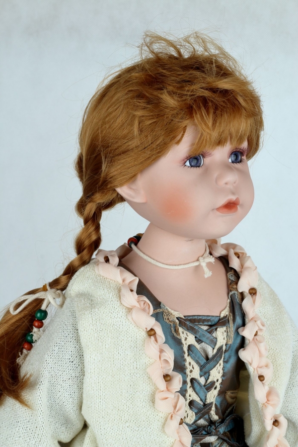 Bábika porcelánová Ofélia 68cm