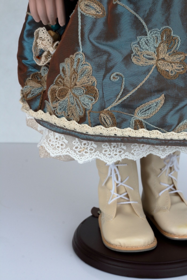 Bábika porcelánová Ofélia 68cm