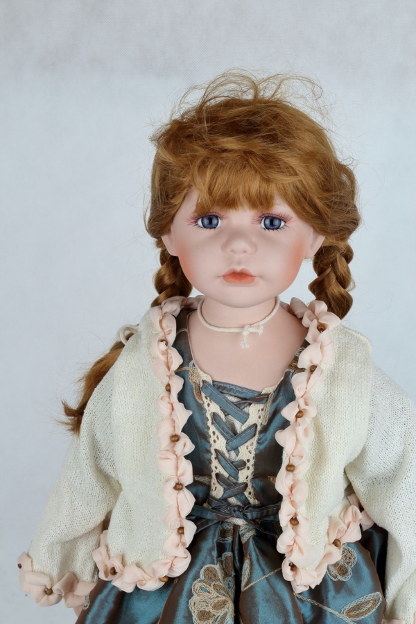 Bábika porcelánová Ofélia 68cm