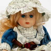 Bábika s porcelánovou hlavičkou Nora 20cm