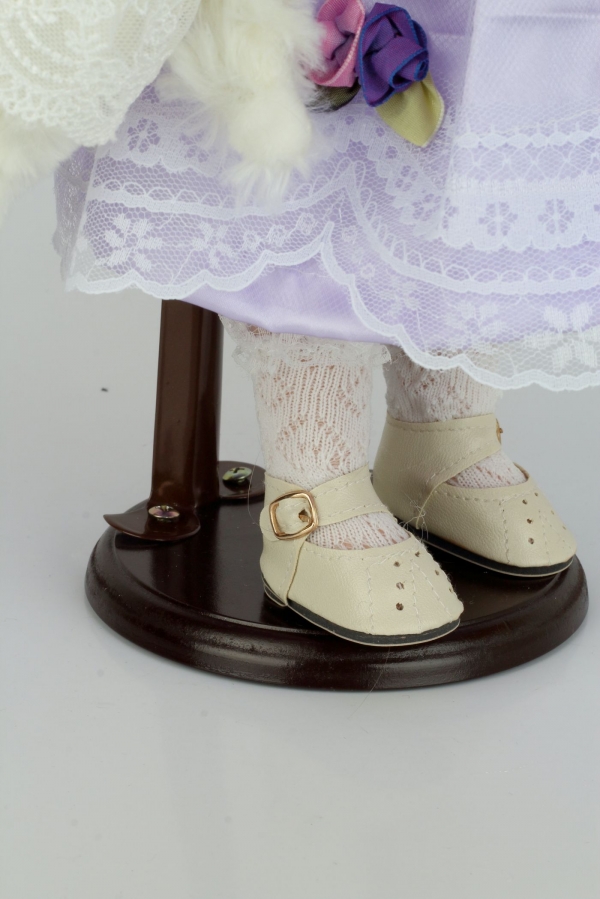 Bábika s porcelánovou hlavou Doubravka 53cm