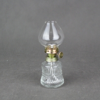 Petrolejová lampa číre sklo 14,3x6x5,6 cm