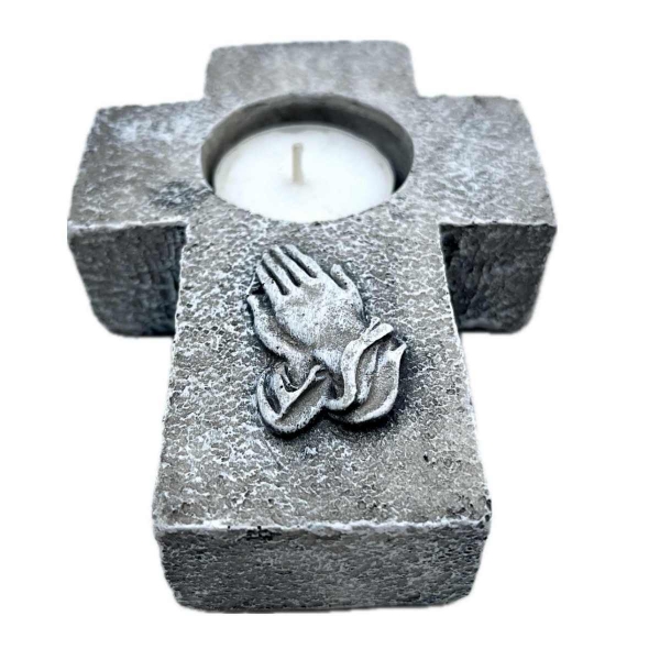 Pietny svietnik na hrob – kríž so zopätými rukami 14 × 10 cm