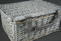 Piknikový kôš pre 2 osoby - darček pre novomanželov