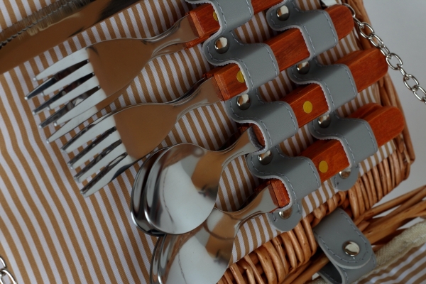 Piknikový kôš s chladiacim boxom pre 4 osoby natur