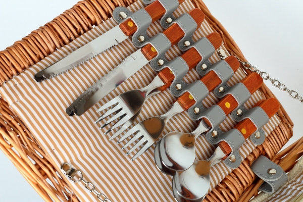 Piknikový kôš s chladiacim boxom pre 4 osoby natur