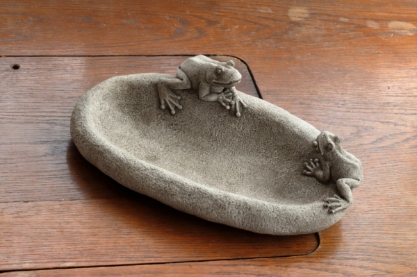 Fontánka s pitnou vodou pre vtáky