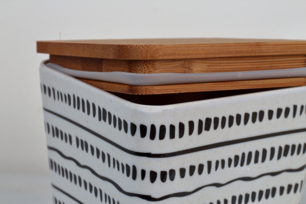 Plastová dóza na potraviny s bambusovým vekom 15x11x11cm