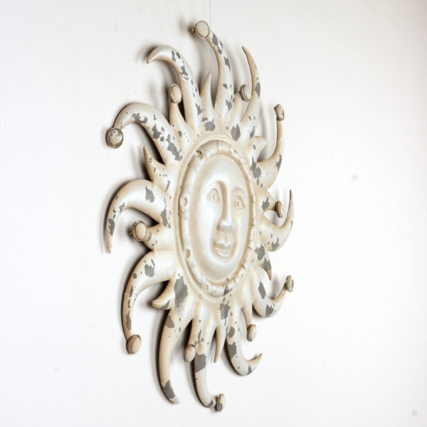 Plechová dekorácie na stenu biele slnko 51cm