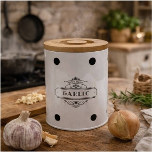Plechová dóza na cesnak GARLIC s bambusovým vekom 13 × 11 × 11 cm