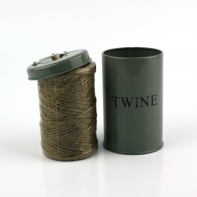 Plechová dóza s povrázkom 12x7cm