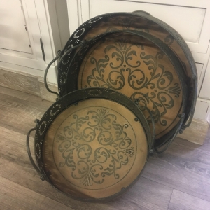 Podnos s dreveným dnom a ornamentom 40x8cm