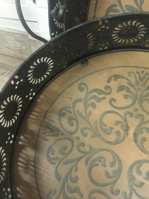 Podnos s dreveným dnom a ornamentom 40x8cm