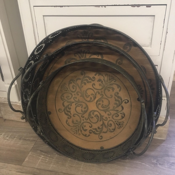 Podnos s dreveným dnom a ornamentom 40x8cm