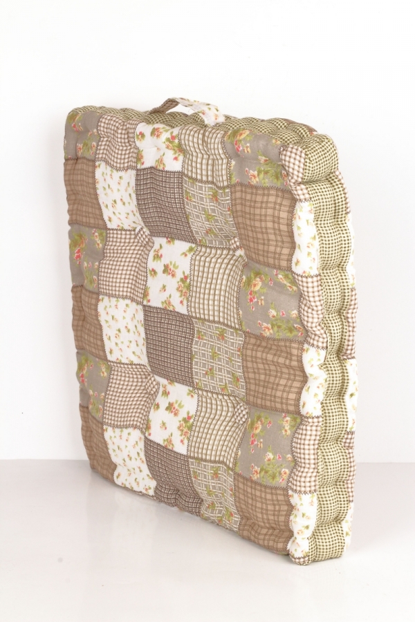 Podsedák na stoličku hnedý patchwork 45x45cm