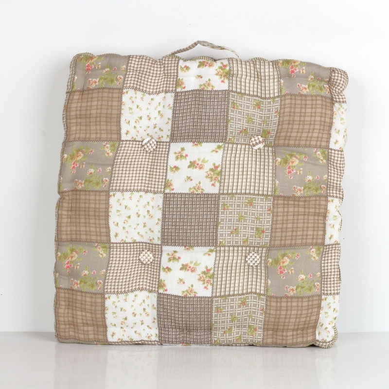 Podsedák na stoličku hnedý patchwork 45x45cm