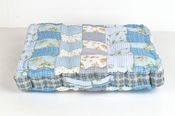 Podsedák na stoličku modrý patchwork 45x45cm