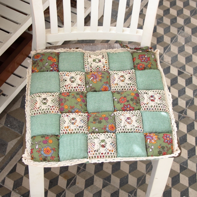 Podsedák na stoličku zelenkavý 40x40cm