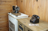 Pokladnička na peniaze - telefón 12x15x12cm