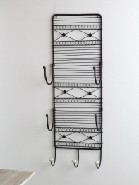 Polička do kúpeľne na uteráky 64cm