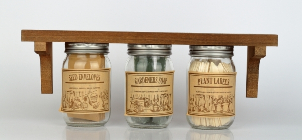 Polička s pohármi sa záhradnými doplnkami 39,5x10,0x15,3cm