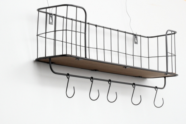 Polička v industriálnom štýle 60x12x18cm