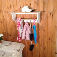 Polička/vešiak do predsiene Novaline 70x26x18cm