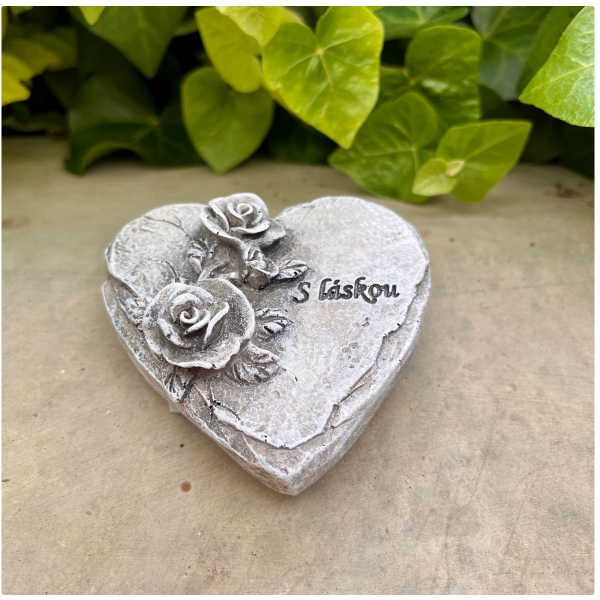 Polyresinové srdce S láskou 3 x 8 x 8 cm