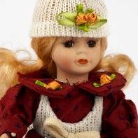 Porcelánová bábika 1043