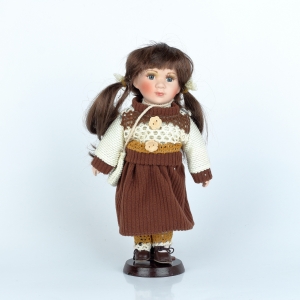 Porcelánová bábika 30cm hnedovláska