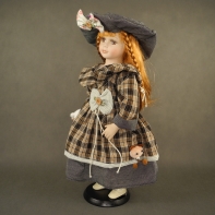 Porcelánová bábika Amálka