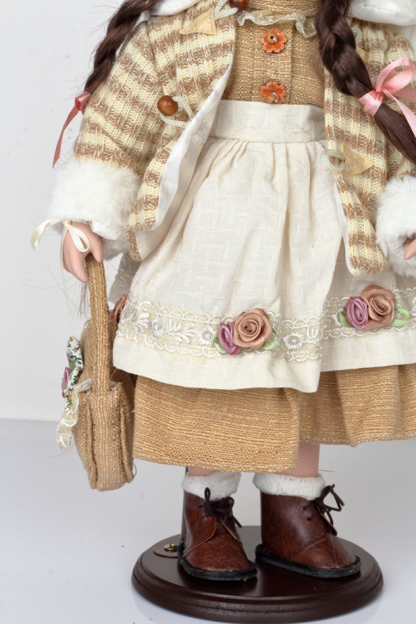 Porcelánová bábika Anežka 42cm