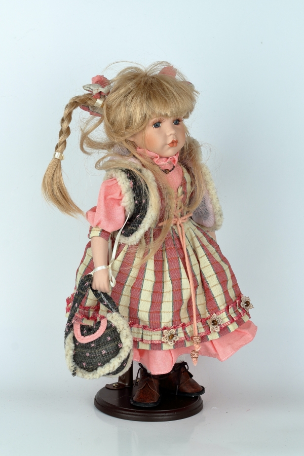 Porcelánová bábika Beáta 42cm