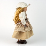 Porcelánová bábika - bez klobúka