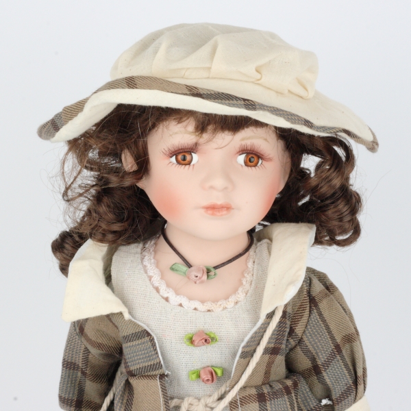 Porcelánová bábika Dáša 42cm