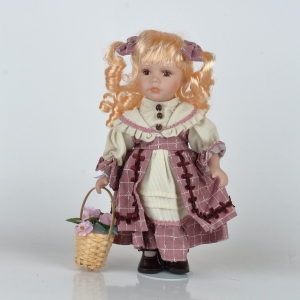 Porcelánová bábika Emília 30cm