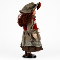 Porcelánová bábika hnedovláska s vestičkou 42cm
